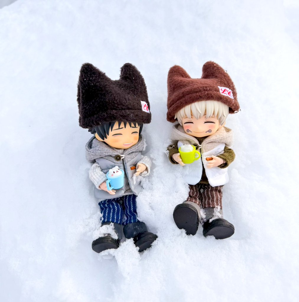 すごく寒い所へ行って来たけど
2人は可愛い3Ｄラテで暖まってた☕️いいなぁ〜🤭✨

3Ｄラテドリンク⏩️
インテでさくらやさん（<a href="/darcalice_013/">さくらや@5月アイドール広島</a>）から購入させて貰った作品☺️