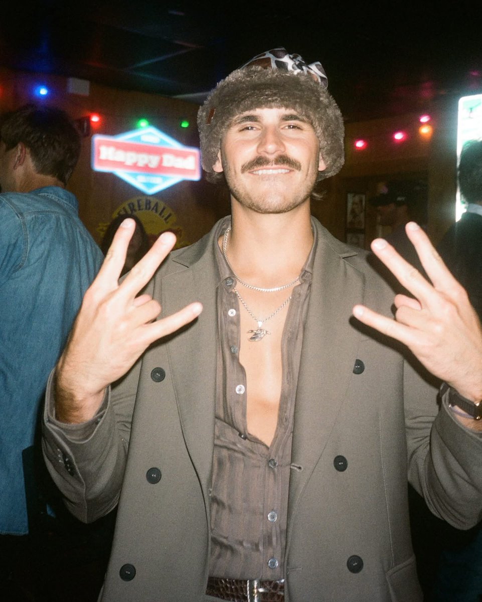 WeterTuck's tweet image. Live the life you love ❤️