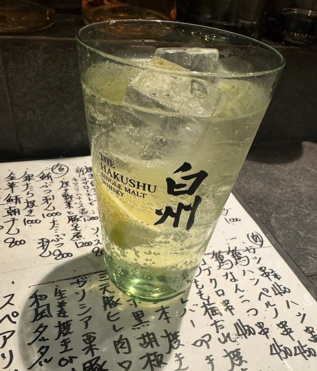 nyasu1982's tweet photo. 1番大好きな先輩が逝った。

お別れとか
色々してきて、昨夜
宮城にBack again.

飯食って酒飲んでネットして
つくづく思う。

皆んな死んだ

リンダリンダ

僕の順番が来た時に
皆んなのとこにいけるように
美しく生きようと思う。

特別に　ドブネズミ https://t.co/0T4r2fnpVs