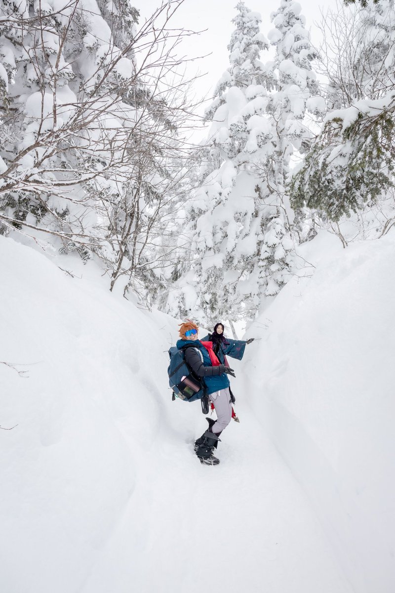 今年も雪山行くことにしています！
メリノウール買い換えて、ゲーターを新調して、冬山登山靴をメンテナンスして、アイゼンチェック等々…。
大変だけど終始笑顔で登れるのが雪山の魅力！
写真は去年の新穂高から西穂山荘までの珍道中の様子。