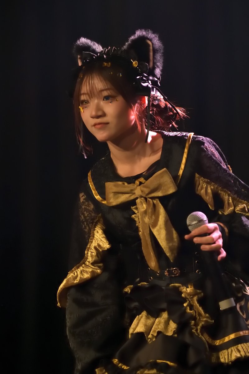 uraegu's tweet image. 2026/1/18 Wind from KOBE in Kyoto 
～BRIGHTEST HOPE～ 
＠京都ROKA 
#KrownKrown #KK #王智アヤノ #猫日恋羽 #城宮まいん #神崎瑠藍

物販時間ギリで次回はギリギリにならないように・・・
まるで夏休みの宿題のようｗ

気になってたKrown Krownさんに遭遇できました
曲もロック調でかっこよでした