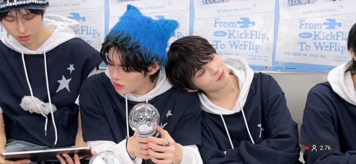 heartm1nje's tweet image. we have kit resting his head on jems shoulder JEMKIT NATION WE CHEER!!!!