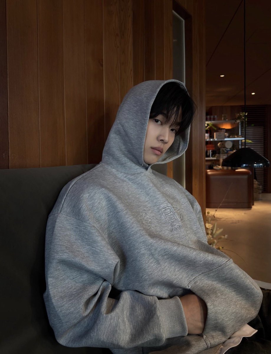 _KR0KM0U's tweet image. open.spotify.com/track/3KkXRkHb…