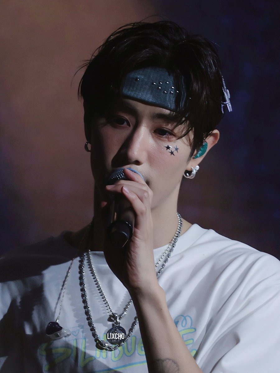 lixcho_'s tweet image. Silhouette FANCON · SHANGHAI

𝐏𝐚𝐫𝐚𝐜𝐨𝐬𝐦🪐
@marktuan 

#MarkTuan 
#段宜恩 
#Silhouettefancon_Shanghai