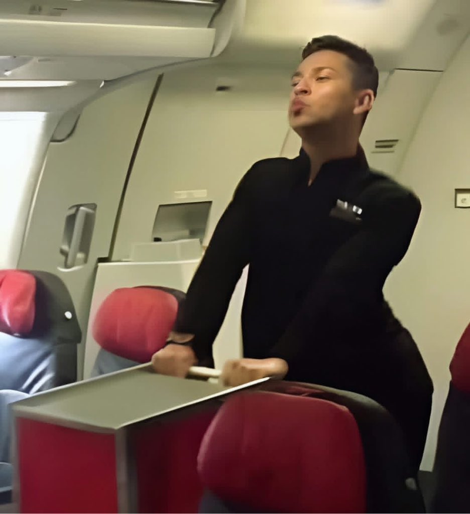 Mr PitBull tweet media