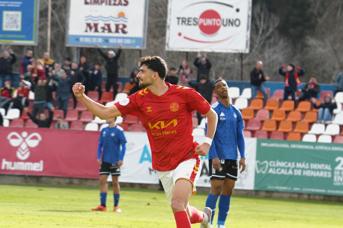 rsda_oficial's tweet photo. ⏰ 90’
⚽️ #RSDAlcalá 1-1 #UDSanse

✍🏼 ¡Lo intentó el Alcalá hasta el último segundo, pero no pudo ser! Gran partido del Alcalá, que no tuvo fortuna de cara a portería para poder remontar. Dani Marín fue el autor del único gol

#AlcaláSanse 🔴⚪ #VamosAlcalá https://t.co/txRgp4vJiP
