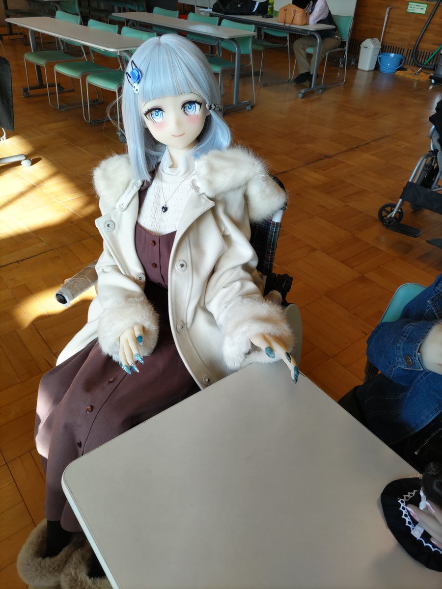 モリコロパークでのお昼ご飯
モスバーガーのキッチンカーが来てたのでてりやきバーガーにポテト
麻衣初めてのモス
誰かの手がポテトに🤣
#drif
#娘と昼食
#モスバーガー