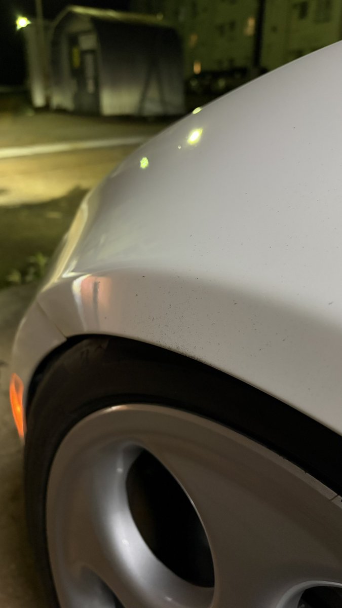 はると tweet media