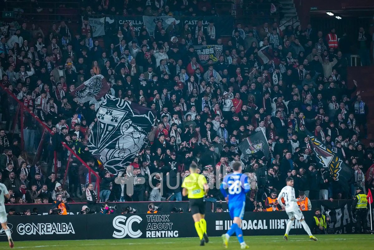 𝐕𝐎𝐋𝐕𝐈𝐎́ 𝐄𝐋 𝐐𝐔𝐄𝐒𝐎 𝐌𝐄𝐂𝐀́𝐍𝐈𝐂𝐎

14 de Enero de 2026
Recordaremos este día de por vida, porque esta es la vida que elegimos, en lo bueno y en lo malo fieles al escudo del murciélago y las tres torres.

TODA UNA VIDA CANTANDO Y VIAJANDO
SOLO POR TI <a href="/albacetebp/">Albacete Balompié</a>