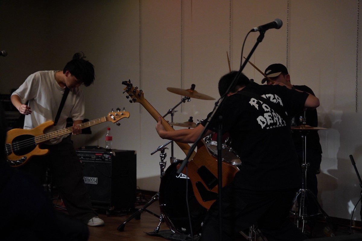 truezero_Info's tweet image. 音館presents.
"ONKAN LIVE"

1/18（日）

TRUE ZERO
Dandruff
東北本戦
THE★中学生
THREE FIVE
ボルゾイ
青春ポイントガード
生存者

#TRUEZERO
#近くのたこ焼きうまかった