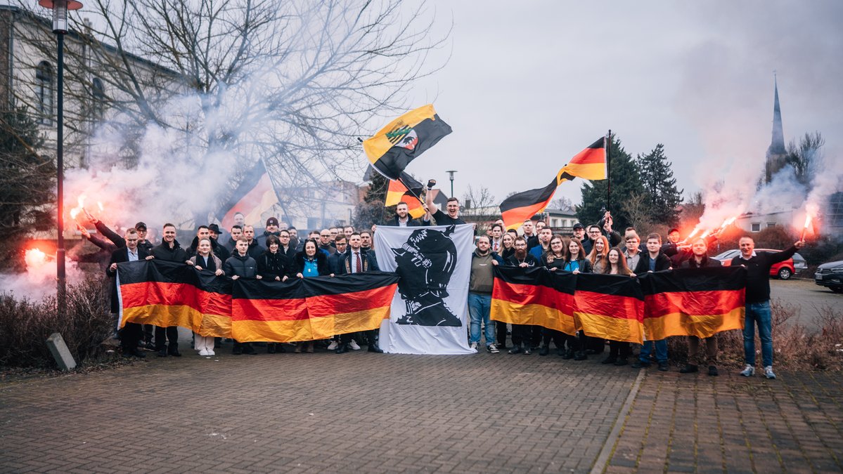 GenerationDe_St's tweet image. 155 Jahre Reichsgründung.

Wir danken Otto von Bismarck, Sohn der Altmark in Sachsen-Anhalt.

Möge von hier aus der nächste Schritt zu einem besseren Deutschland erfolgen.