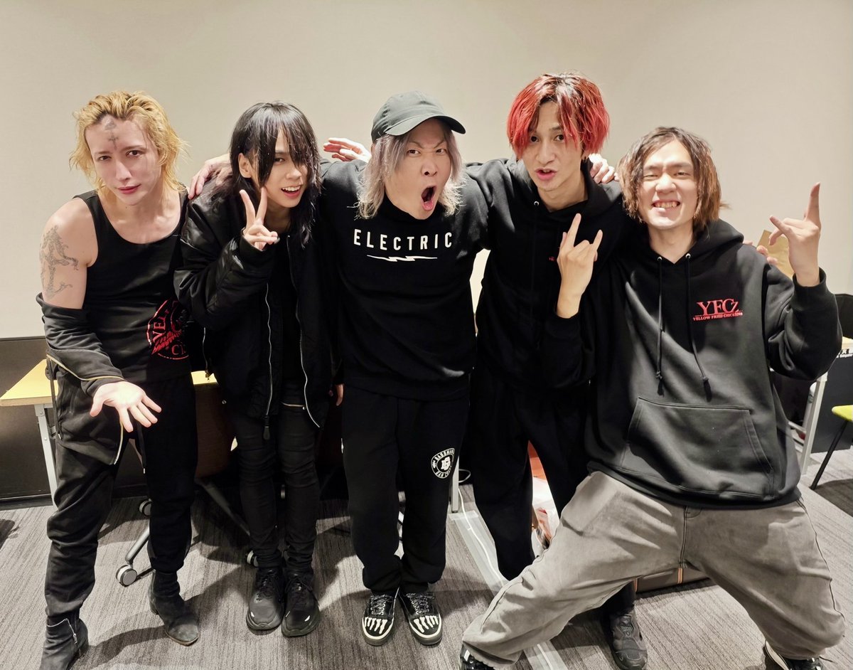 yuページです♬ お前らやっぱ最高やな！！ 思う存分世界で暴れてこいよ！！ #YFCz