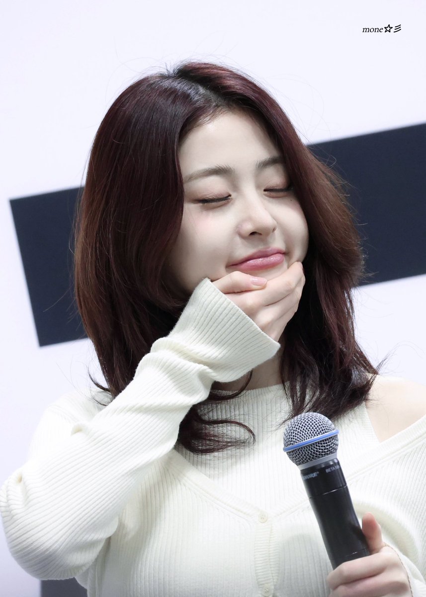 260118 spaghetti 全サ 4部

오늘도 왤케 귀여워…🥹

#허윤진 #HUHYUNJIN #YUNJIN #윤진 #ユンジン #르세라핌 #LE_SSERAFIM