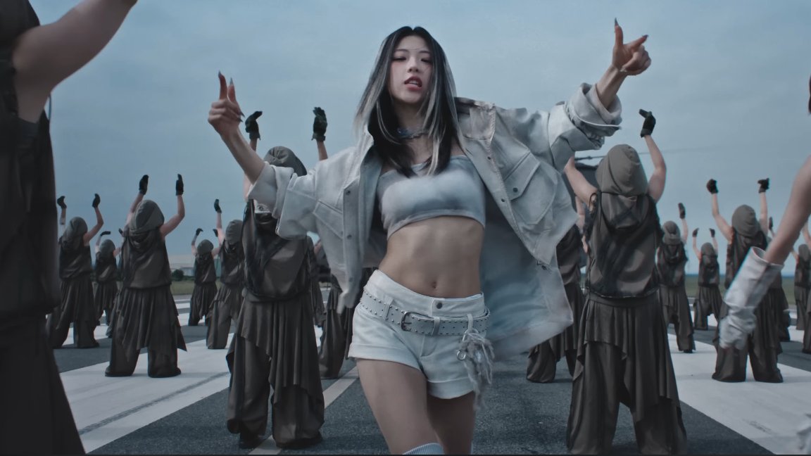 piscesruka's tweet image. GETTING READY                           TO MAKE HISTORY