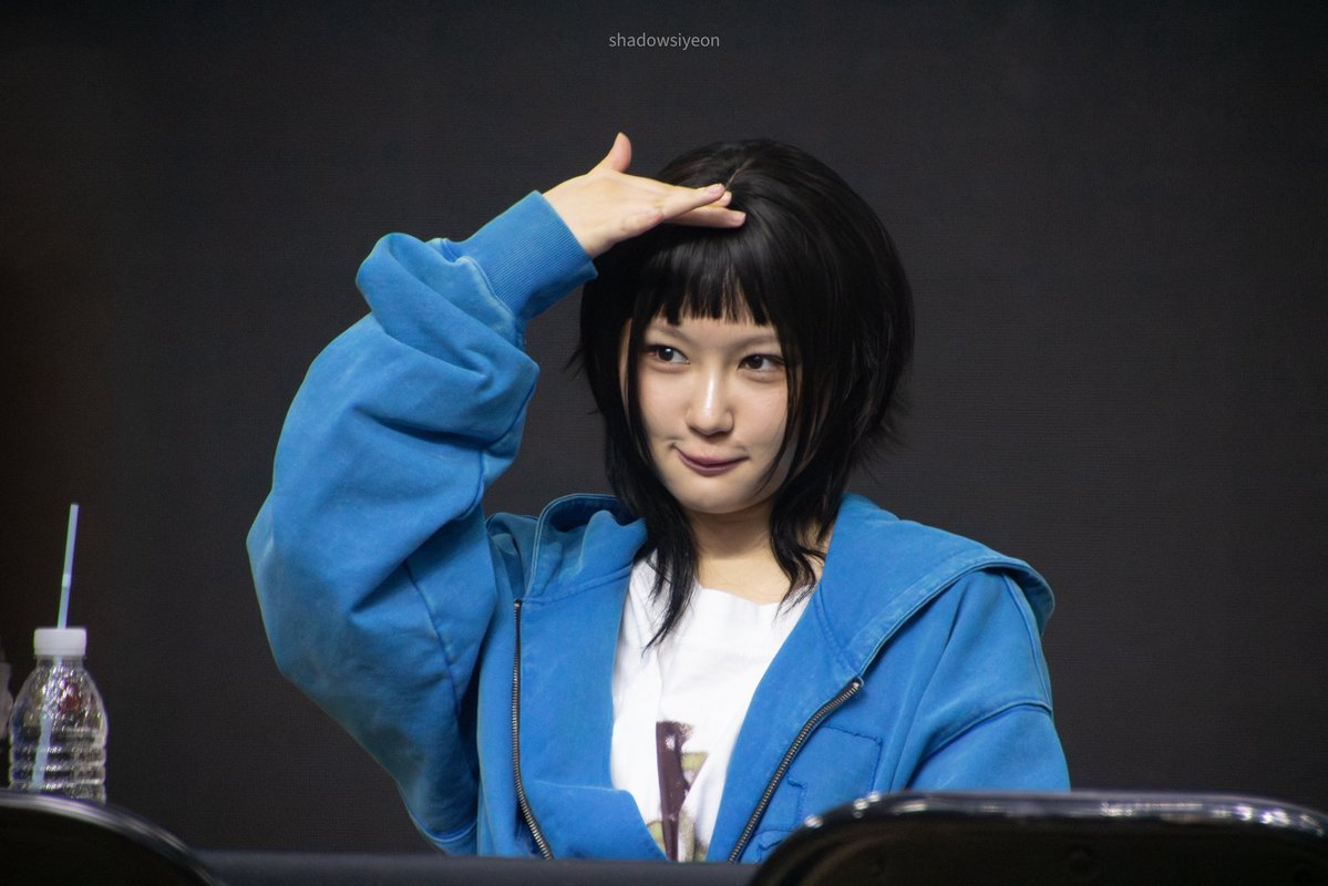 shadowsiyeon's tweet image. 260118 - MAKESTAR fansign

#SIYEON #이시연 #시연 #CRTK 
#Dreamcatcher #드림캐쳐 #ChRocktikal