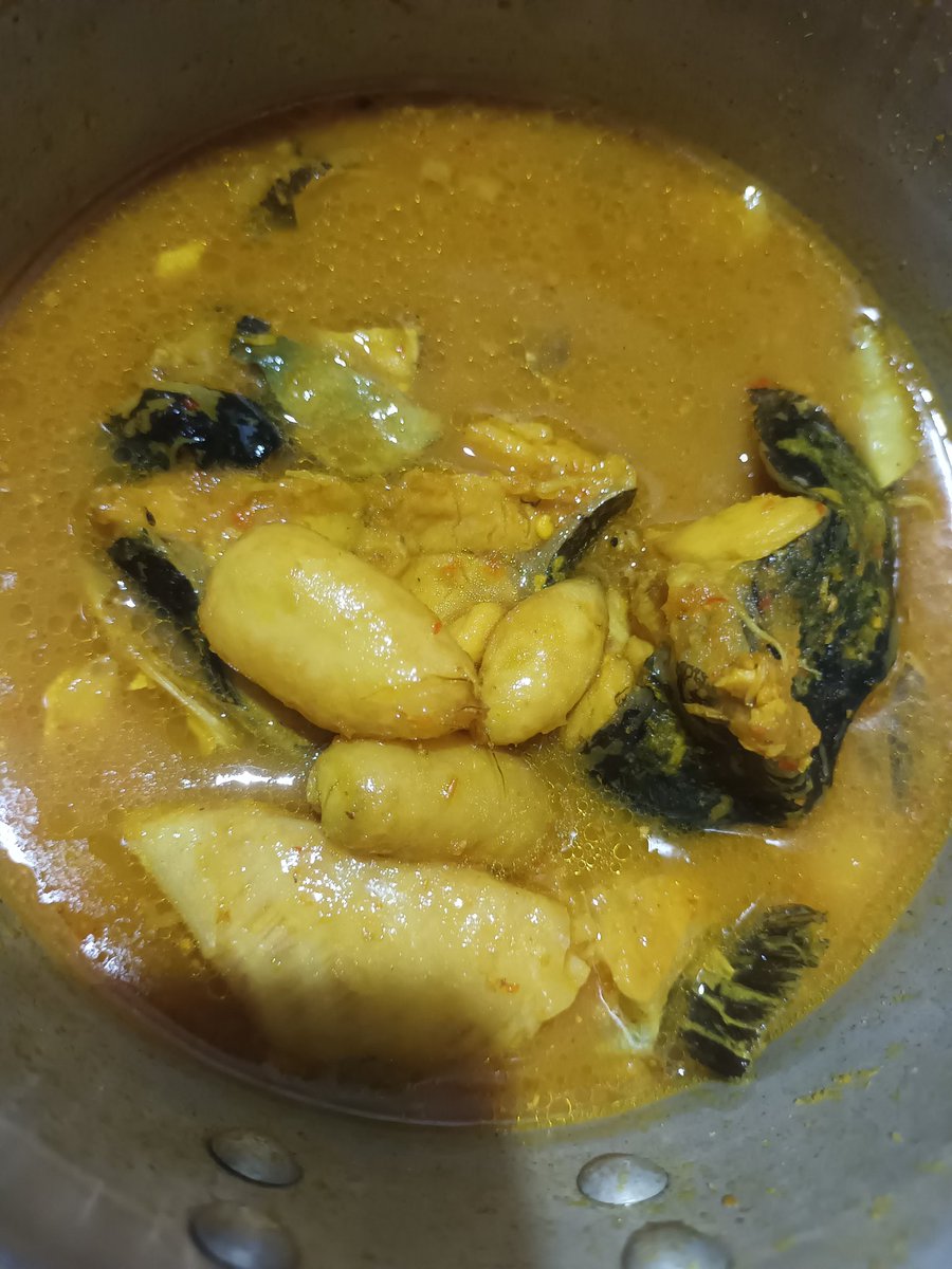 แกงส้มปลากด หัวมันขี้หนู