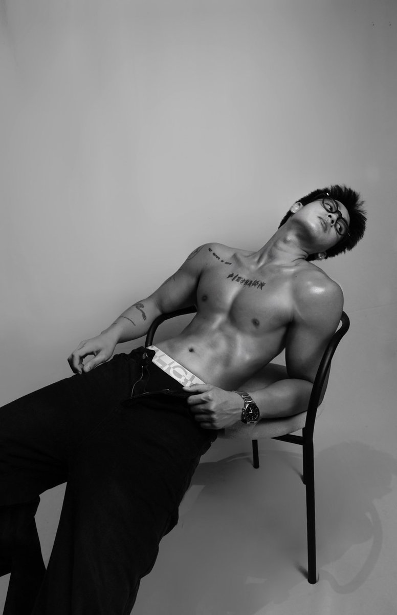 whosaseann's tweet image. What about having boyfriend like him?