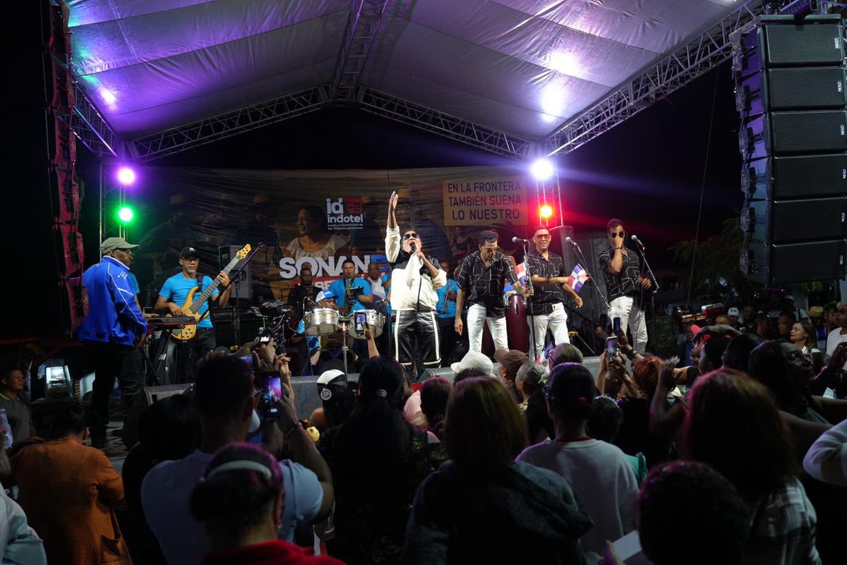 IndotelRD's tweet image. En Restauración, la cultura se vive, se siente y se defiende 🇩🇴. La soberanía se expresa en la voz 🗣️, la música 🎶 y la memoria 📜 honrando una identidad que evoluciona,  une 🤝 y se transmite con orgullo ♥️. 

#INDOTELRD #SonanDO #Soberania