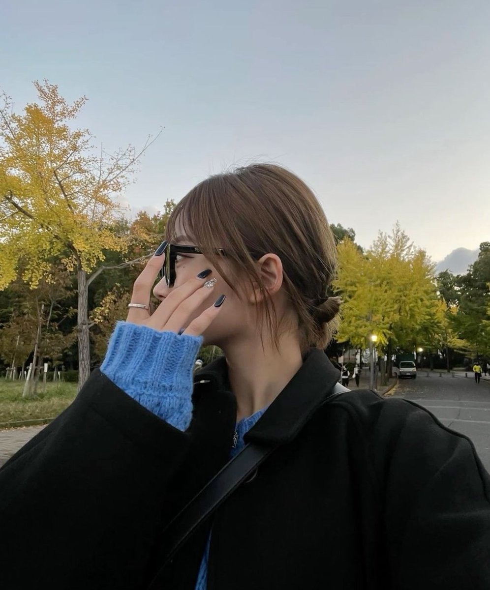 bbiggss's tweet image. 久しぶりに家族と電話で話したら、1時間もおしゃべりしてしまった 😌