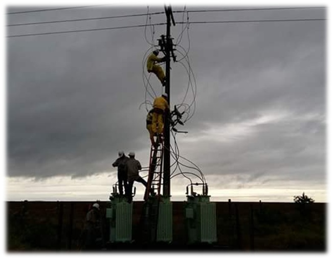 ▶️ DOMINGO SIN LUZ EN VARIOS BARRIOS | 🕯️

⚠️La ANDE hará trabajos de mantenimiento y mejora en la red eléctrica para garantizar un servicio más seguro. 🛠️✨ Si vivís en estas zonas, ¡tomá tus precauciones! 📝👇

📍 Ciudades y Barrios afectados:

✅Asunción 

B° Santísima