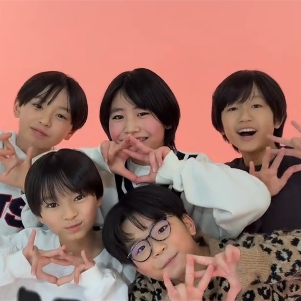 okanosukoyaka13's tweet image. スノの大阪見学行ってた5人だ‼️⛄️
この5人かわいい....グループ組も？⭐️