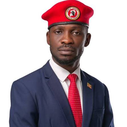 roxie_ug's tweet image. Dear H.E. Robert Kyagulanyi Ssentamu (@HEBobiwine),

On behalf of countless Ugandans — young and old, from every walk of life — we extend our deepest gratitude to you for the bravery, resilience, and hope you have demonstrated throughout this election season. In a political…