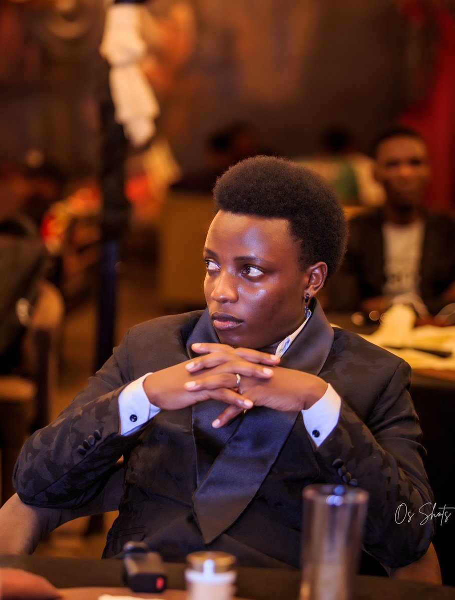 roxie_ug's tweet image. Dear H.E. Robert Kyagulanyi Ssentamu (@HEBobiwine),

On behalf of countless Ugandans — young and old, from every walk of life — we extend our deepest gratitude to you for the bravery, resilience, and hope you have demonstrated throughout this election season. In a political…