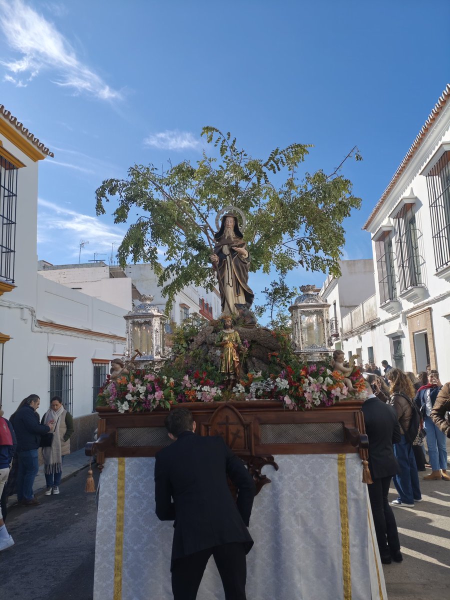 Hoy procesión de San Antón y migas en el Real. Pronto en <a href="/TVCarmo/">Televisión Carmona</a>  colabora <a href="/CarmonaAyto/">Ayuntamiento Carmona</a> visita Carmona <a href="/turismocarmona/">Turismo Carmona</a>
