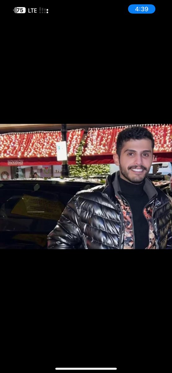 i336ll's tweet photo. ياللي عليك من الرضا والمشاريه 
مايختلف في حكمها كل قاضي !

مرّه زعول أدناة حاجة تبكّيه 
ومرّه تقول إنه على طول راضي 

إرتاح من صوبي .. وقل ما تخفّيه
عمر الغلا ماهو بـ عمر إفتراضي !

قلبي لـ غيرك شي ماهوب فـ يديه 
وأبعد عليه من السما للأراضي 

أبطى وهو قبلك يخمّه ويخطيه 
وأقنعته إن ماكل لاعب .. رياضي 

الناس من بعدك هلا وأنت لبيه 
الحاضر أنت .. وماضي الناس ماضي

لاتنشغل في غيرك الله يخليه 
واليا أنشغلت أبنشغل معك .. راضي

فاضي وابحاتي معك من تحاتيه 
حتى لو إني كنت مانيب فاضي !

الحب لونه يختلف في بلاويه 
مثل السواد ليا أختلط في البياضي 

ودك تحب اللي اليا زعل ترضيه 
ولاتحب اللي على طول راضي !
— مزيد الوسمي