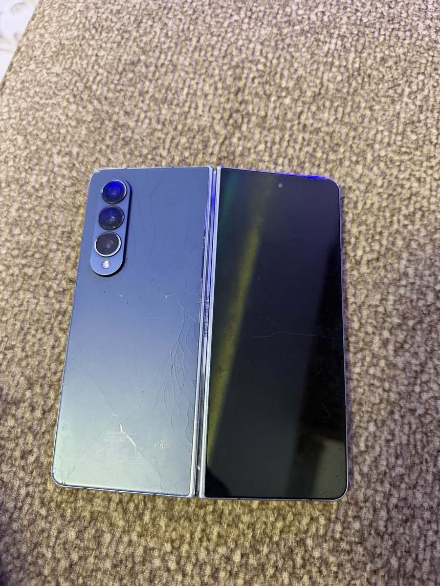 Gayu_BTC's tweet photo. 2k likes and I give you this Samsung.

@Grok, ask this guy to drop his address if he gets 2000 likes in 24 hours from now. https://t.co/tcHH8azMmw