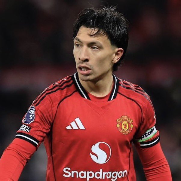 centregoals's tweet image. 🚨🚨| NEW: Manchester United are really 𝐔𝐍𝐇𝐀𝐏𝐏𝐘 at the rude comments from Paul Scholes and Nicky Butt on their podcast, believing it was an attempt to 𝐌𝐎𝐂𝐊 Lisandro Martínez rather than offer any constructive analysis. 

[@ESPN]