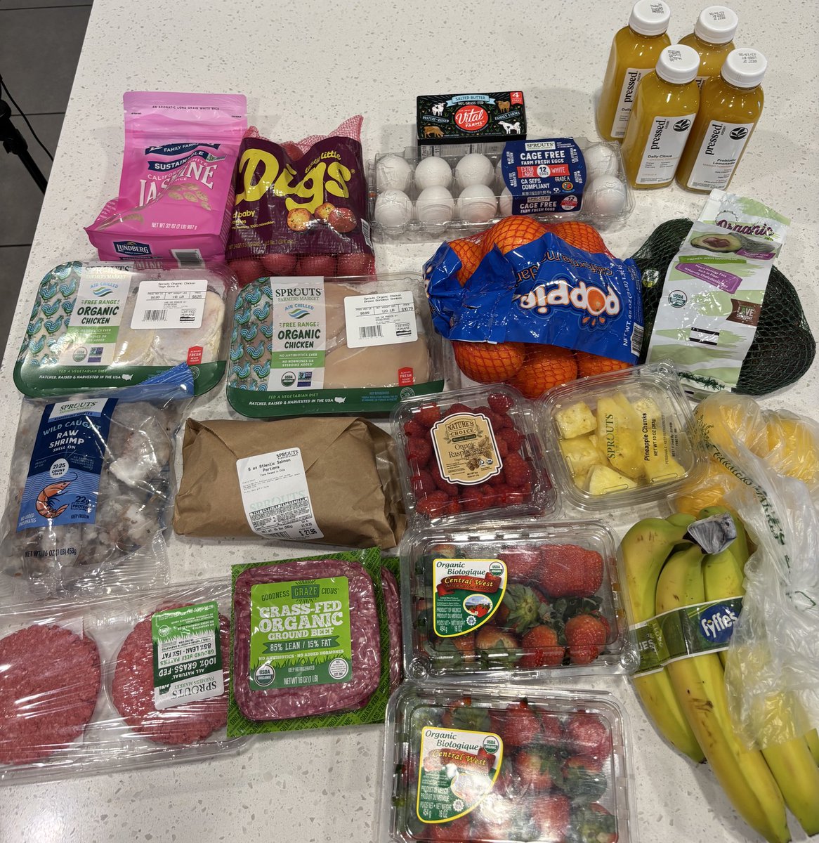 ashleyj9358's tweet image. Keep the grocery list simple