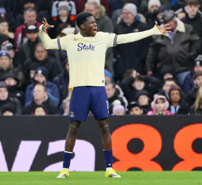 Ell Bretland tweet media