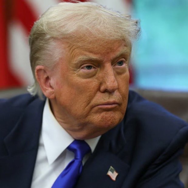 Donald Trump:

Mazlum Abdi’yi tanımıyorum ! 
Sürekli bizden para istiyormuş az önce arkadaşlarım söylediler. Kim olduğunu bilmiyorum. Şizofren olabilir.