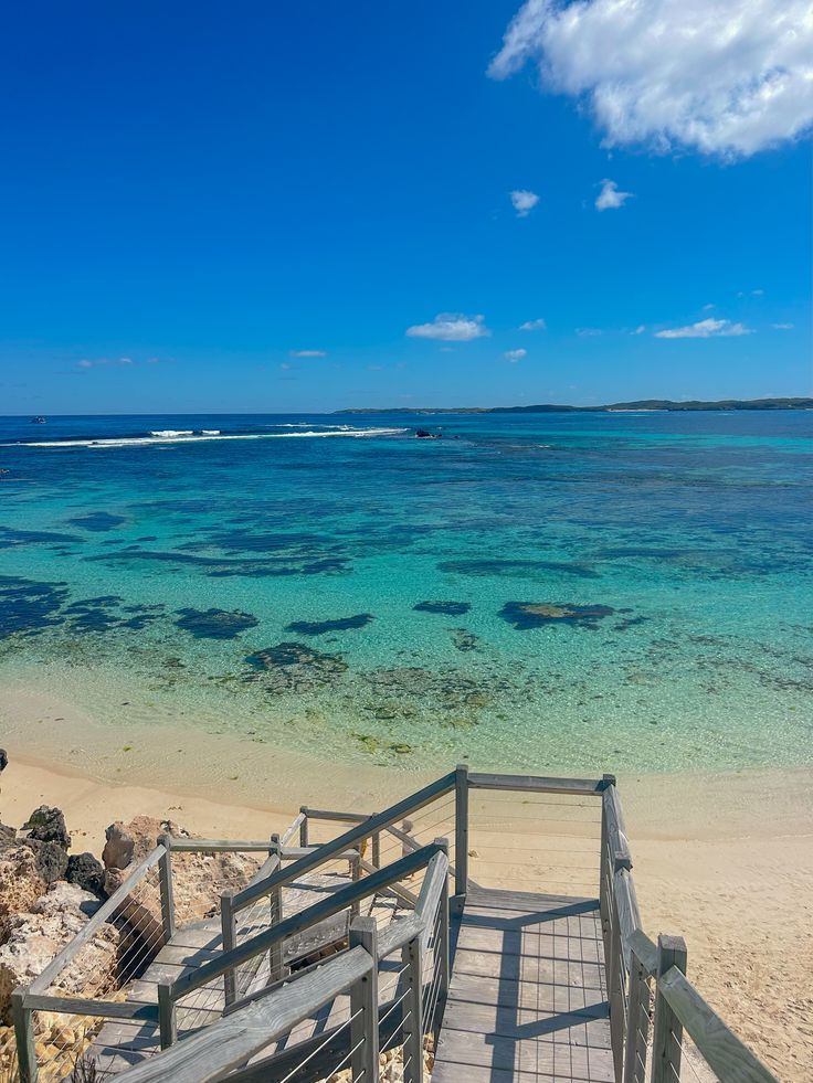 librasgovern's tweet image. aussie summer loading