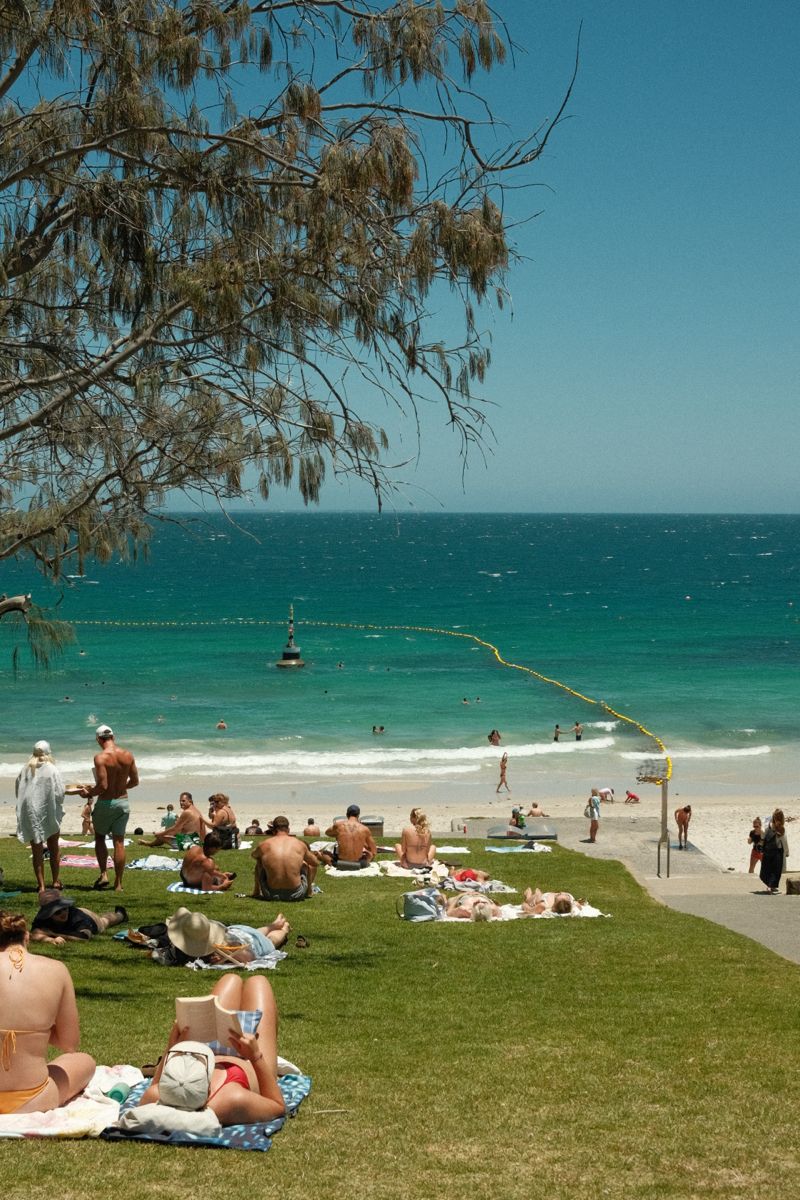 librasgovern's tweet image. aussie summer loading