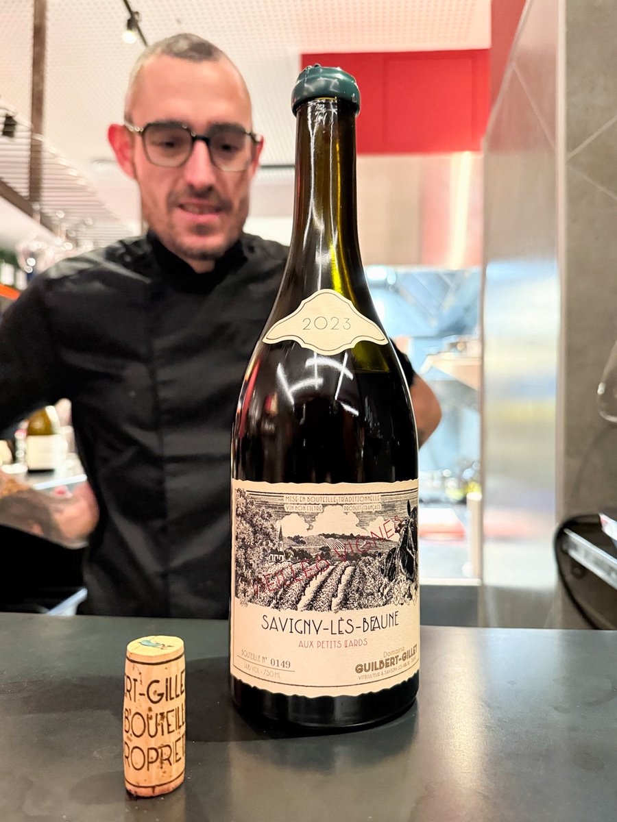 vilaviniteca tweet media