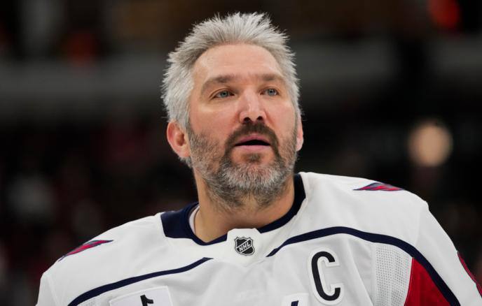 BowesChay's tweet image. Russian Hockey Star Ovechkin refused to take part in an LGBTQ "display"

At the NHL match against Florida, Washington players wrapped the hooks of their sticks with rainbow-colored tape. 

Ovechkin, however, took to the ice with a regular stick.