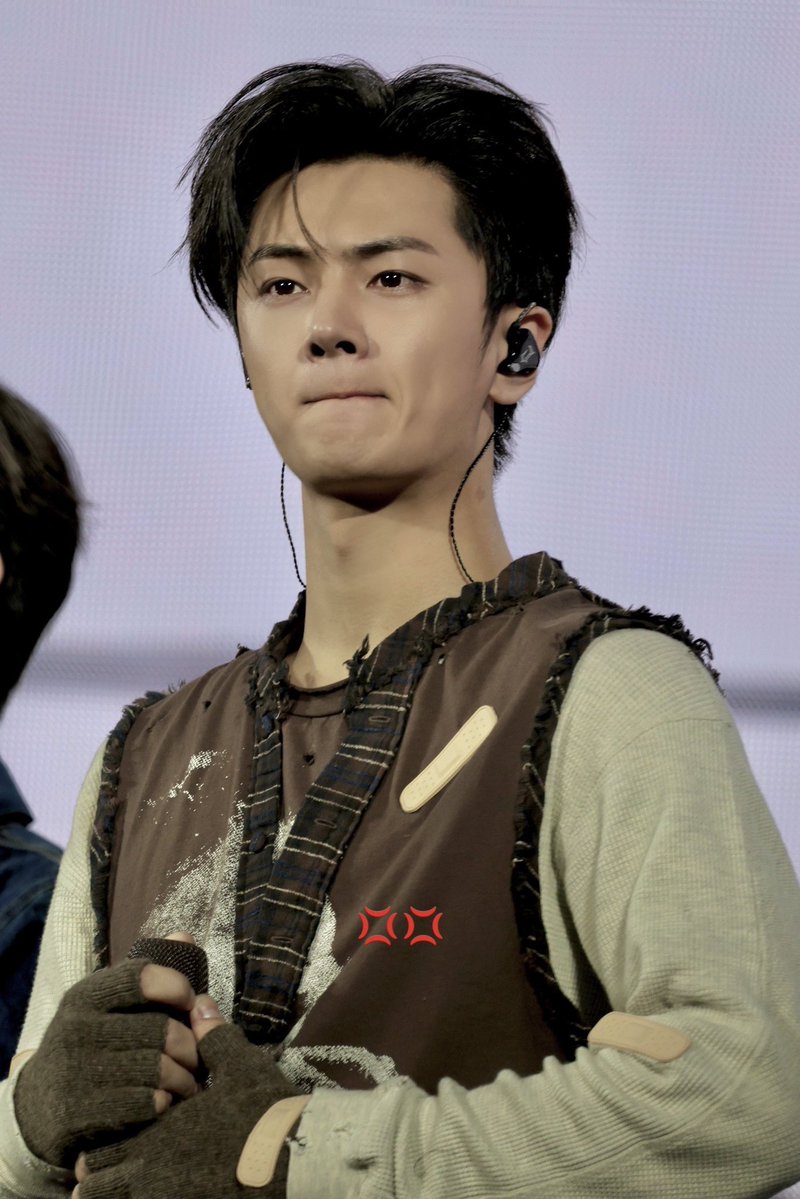 dkspuppy's tweet image. .........
........................
종순이이세생에서젤잘생김..