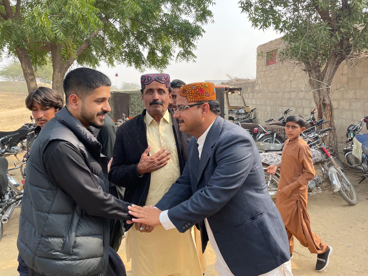 LaLaMuneer33's tweet photo. حیدرآباد: وزیر اعلی سندھ کے معاون خصوصی محکمہ ریلیف ڈیپارٹمنٹ عبدالجبار خان کے صاحبزادے شناور عبدالجبار خان نے یونین کونسل 97 گوٹھ نبی بخش پنہور میں پنہور برادری کی شادی کی تقریب میں شرکت کی۔

#ShanawarKhan https://t.co/2C04J0EGst