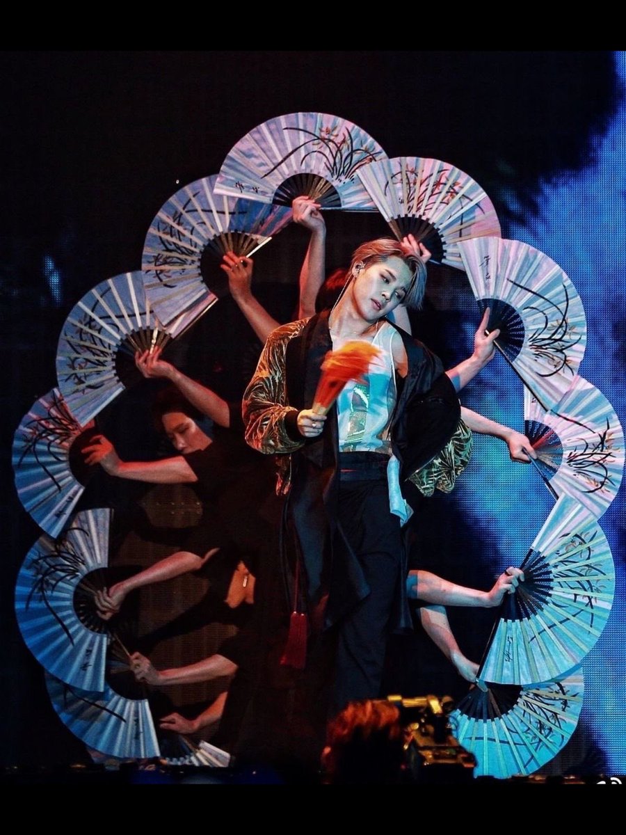 GETTING READY                    TO MAKE HISTORY