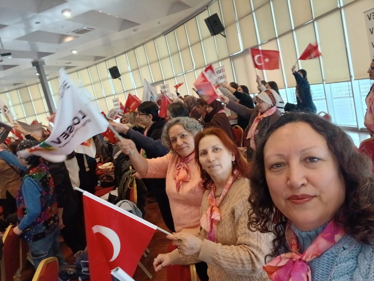 BAZI KAHRAMANLAR PELERİN TAKMAZ,
BİZİM KAHRAMANIMIZ <a href="/ustunezer/">Dr. Üstün EZER</a> HOCAMIZ GÜCÜMÜZ SEVGİ VE İYİLİK..
LÖSANTE TAM RUHSAT İSTİYORUZ.🧡
<a href="/drmemisoglu/">Prof. Dr. Kemal Memişoğlu</a> 
<a href="/saglikbakanligi/">T.C. Sağlık Bakanlığı</a> 

#LösanteyeTamRuhsat
 <a href="/losev1998/">LÖSEV</a>
<a href="/hulya_unver/">Hülya ÜNVER</a> 
<a href="/julidearifoglu/">Dr.Julide Arifoğlu</a>
<a href="/BusraGungorSHU/">Büşra Güngör..</a>
<a href="/aysegciftc/">Aysegul Çiftçi</a>
<a href="/fettahay16/">Fettahay16</a> <a href="/canbulattburcu/">Burcu Canbulat</a>