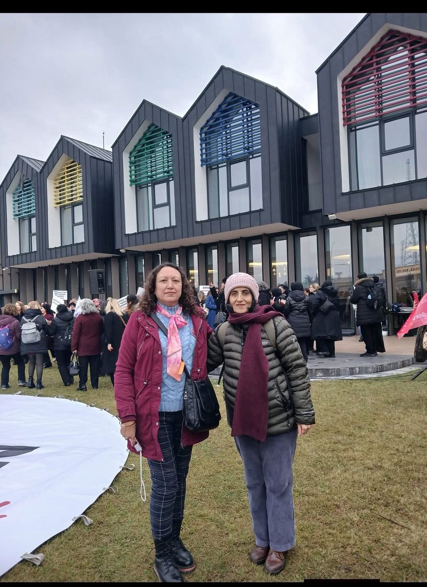 BAZI KAHRAMANLAR PELERİN TAKMAZ,
BİZİM KAHRAMANIMIZ <a href="/ustunezer/">Dr. Üstün EZER</a> HOCAMIZ GÜCÜMÜZ SEVGİ,İYİLİK ve UMUT..
LÖSANTE TAM RUHSAT İSTİYORUZ.🧡
<a href="/drmemisoglu/">Prof. Dr. Kemal Memişoğlu</a> 
<a href="/saglikbakanligi/">T.C. Sağlık Bakanlığı</a> 

#LösanteyeTamRuhsat
 <a href="/losev1998/">LÖSEV</a>
<a href="/hulya_unver/">Hülya ÜNVER</a> 
<a href="/julidearifoglu/">Dr.Julide Arifoğlu</a>
<a href="/BusraGungorSHU/">Büşra Güngör..</a> 
<a href="/fettahay16/">Fettahay16</a> <a href="/canbulattburcu/">Burcu Canbulat</a>