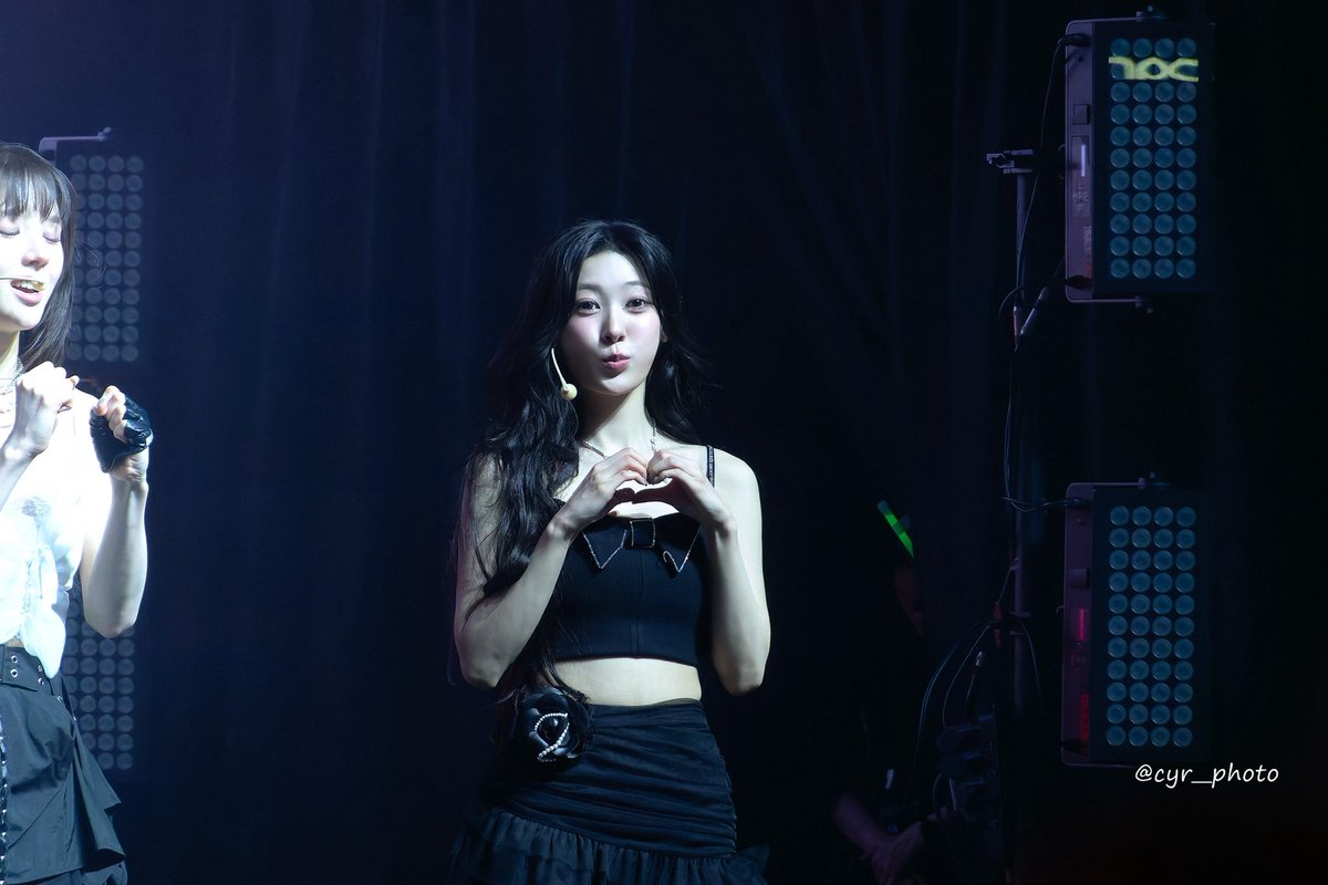cyr__photo's tweet photo. Choerry liked my post ππππππππππππ #artms #artmsinlondon #choerry #μλ₯΄ν
λ―Έμ€ #μ΅λ¦¬ https://t.co/Hx3Q2c9TDF