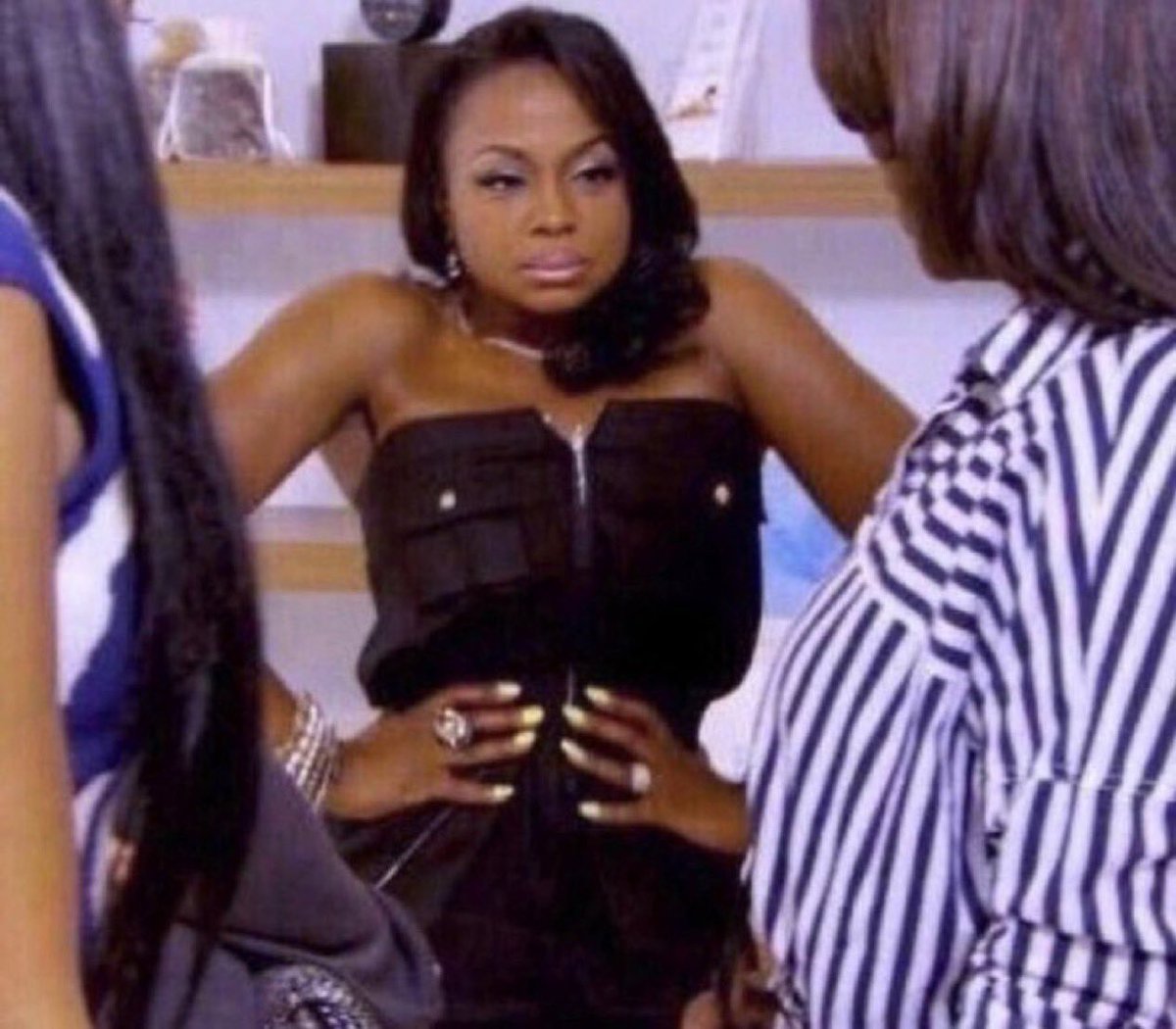 Nicosaesthetic's tweet image. Drank a mug of hot water &amp;amp; lemon juice this morning.