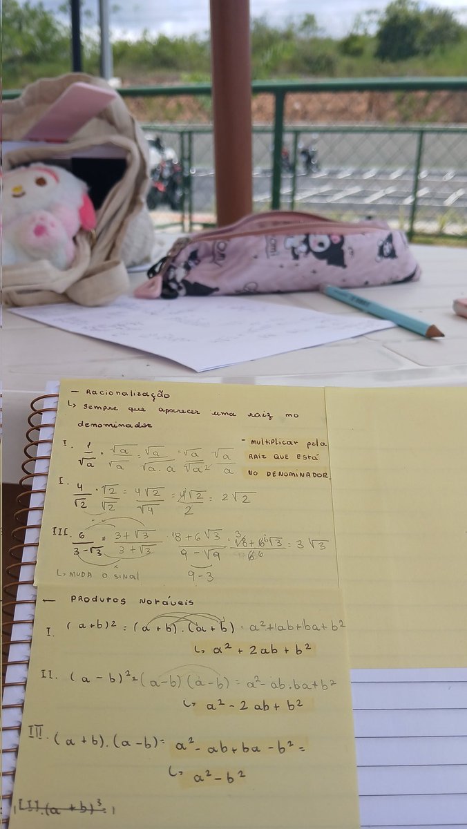 Studywithari's tweet image. Estudando  no  churrasco kk  😜