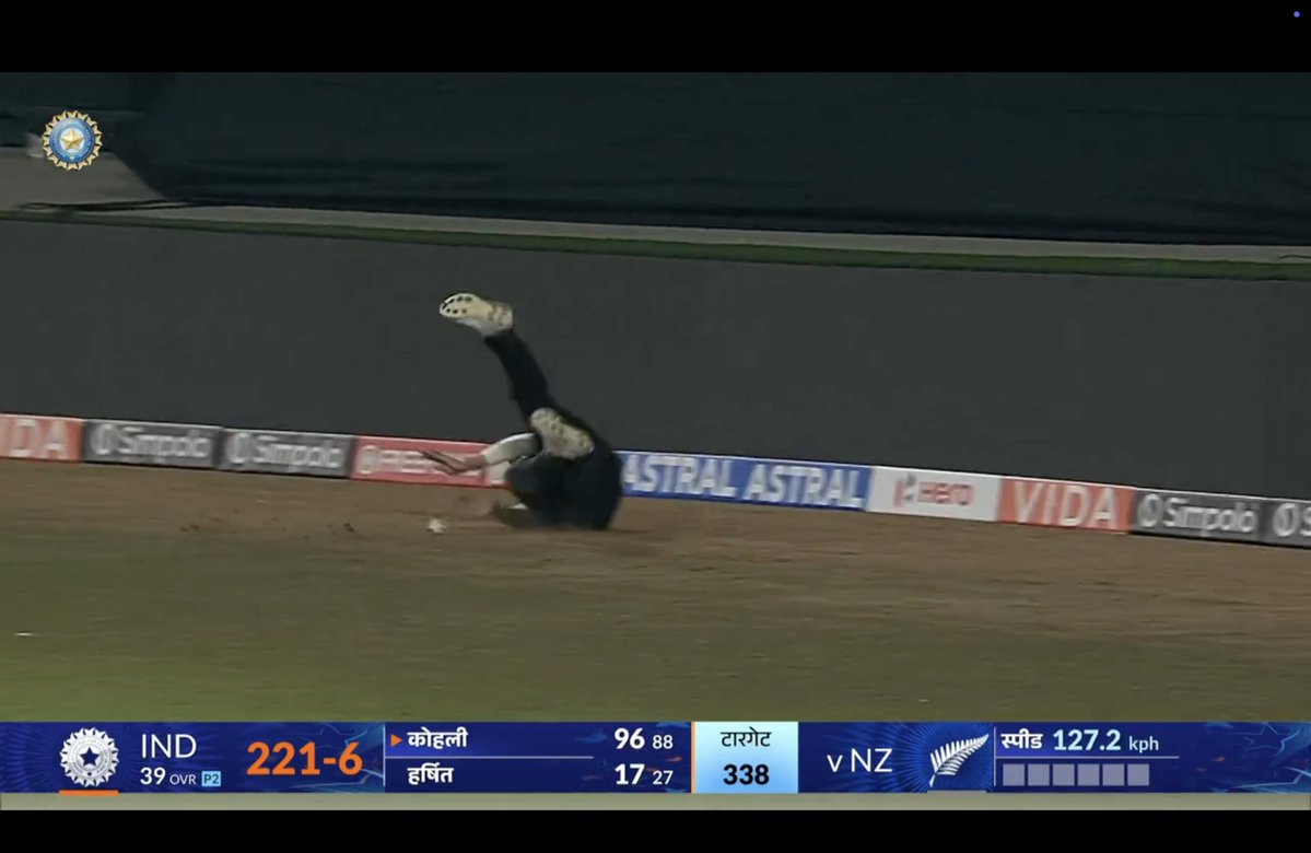 Why the fuck they allow international matches to be hosted in stadium where there’s not even proper grass

#INDvsNZ #ViratKohli