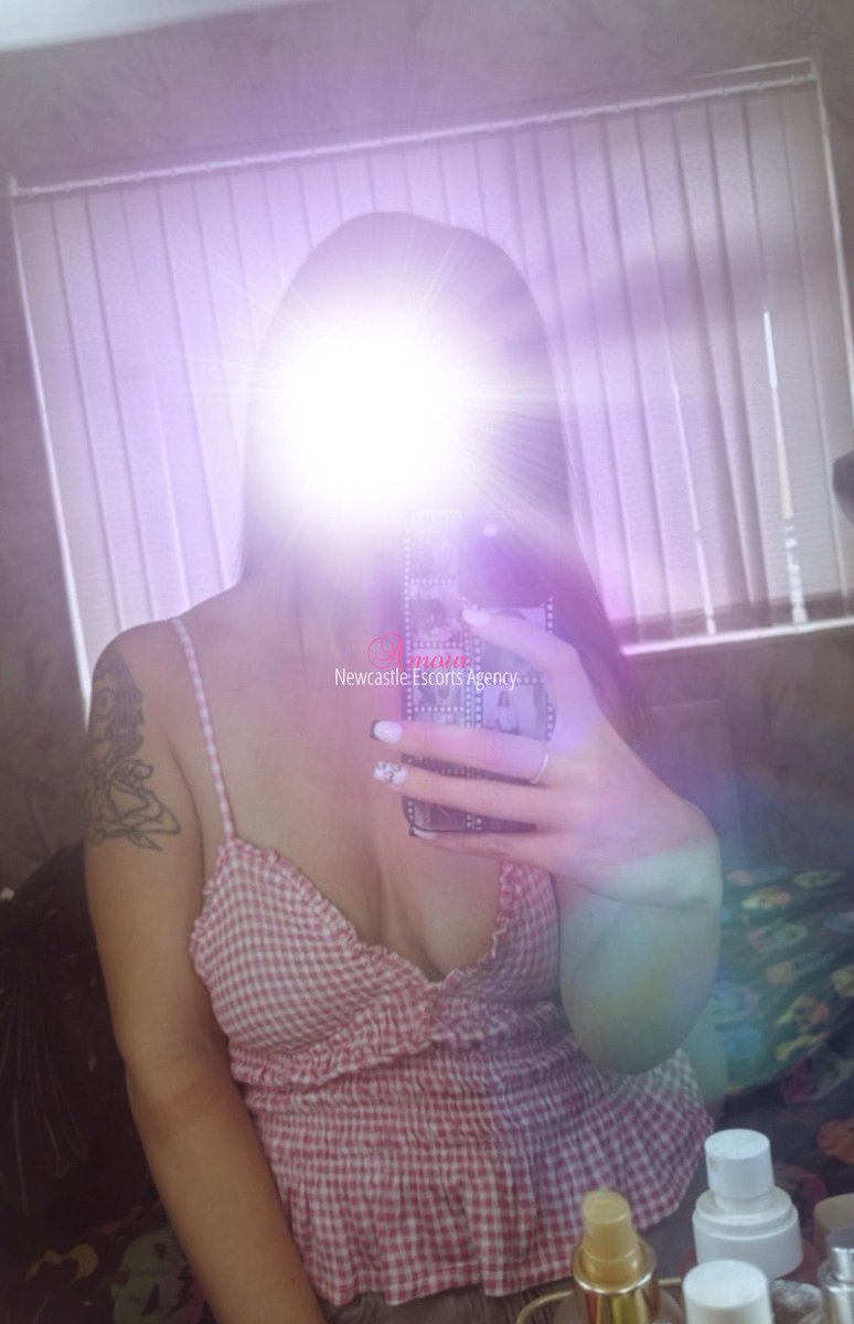 👄💞Slim Brunette LaCie 💞👄 Free tonight for a short while from 9pm-12.30am, North east 💘💘