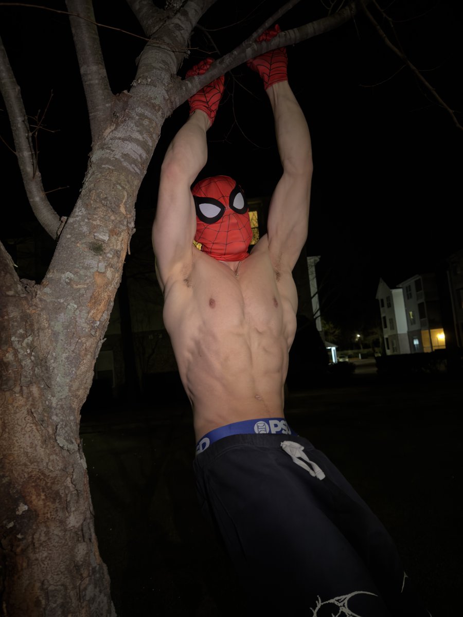 realbenverbeck's tweet photo. spidey’s tingling 🕸️ https://t.co/uAcAxlKmjM