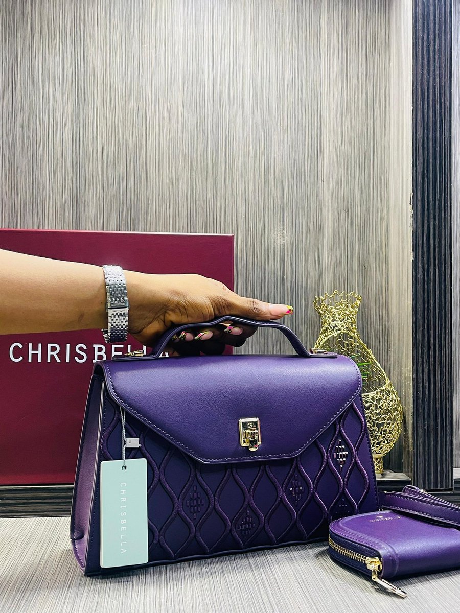 Tbillion40's tweet image. Such a beaut 🥰🥰

N50,000
2 in one bag